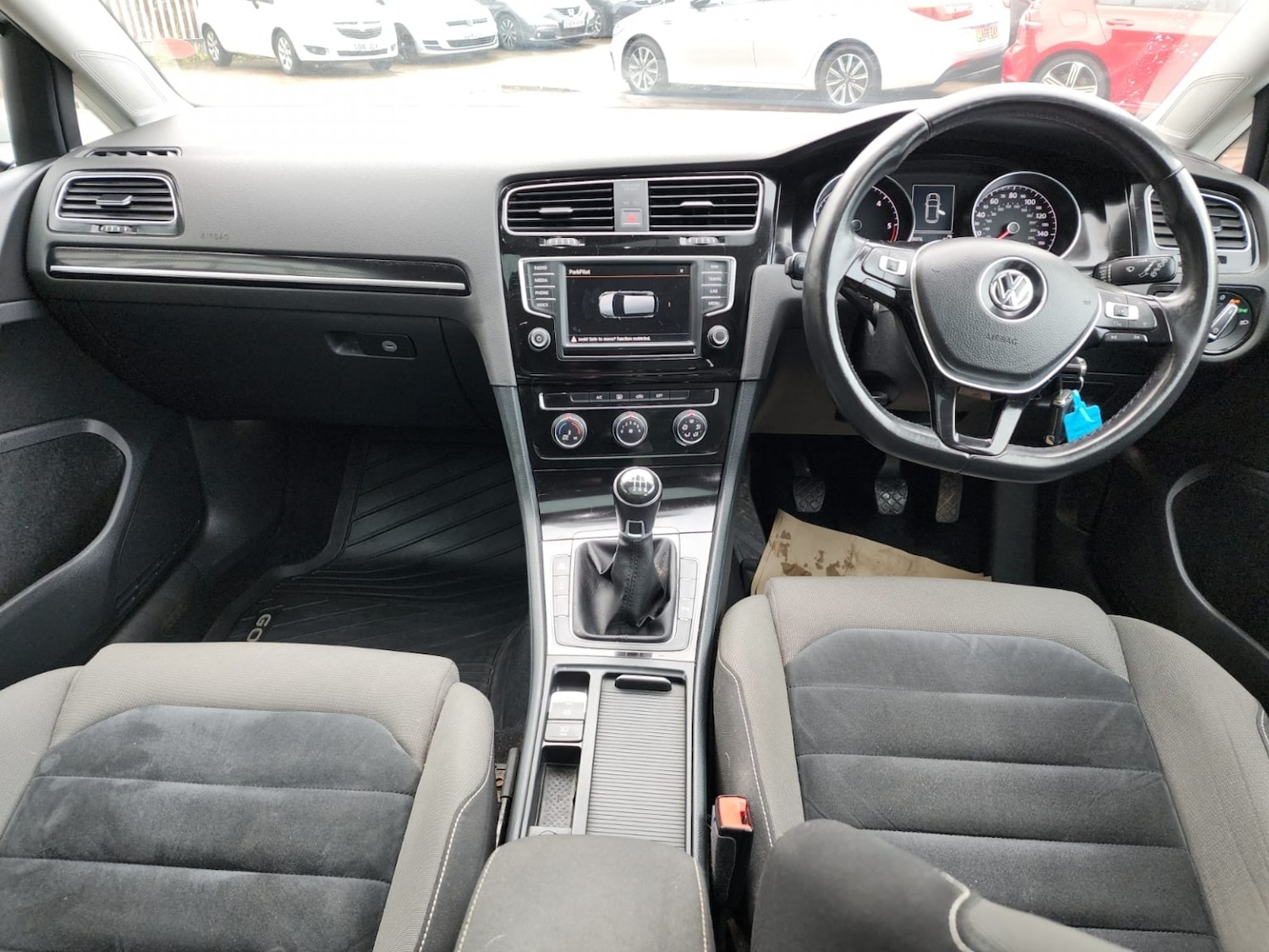 Used Volkswagen Golf 2015 for sale - 76751899: Photo 8