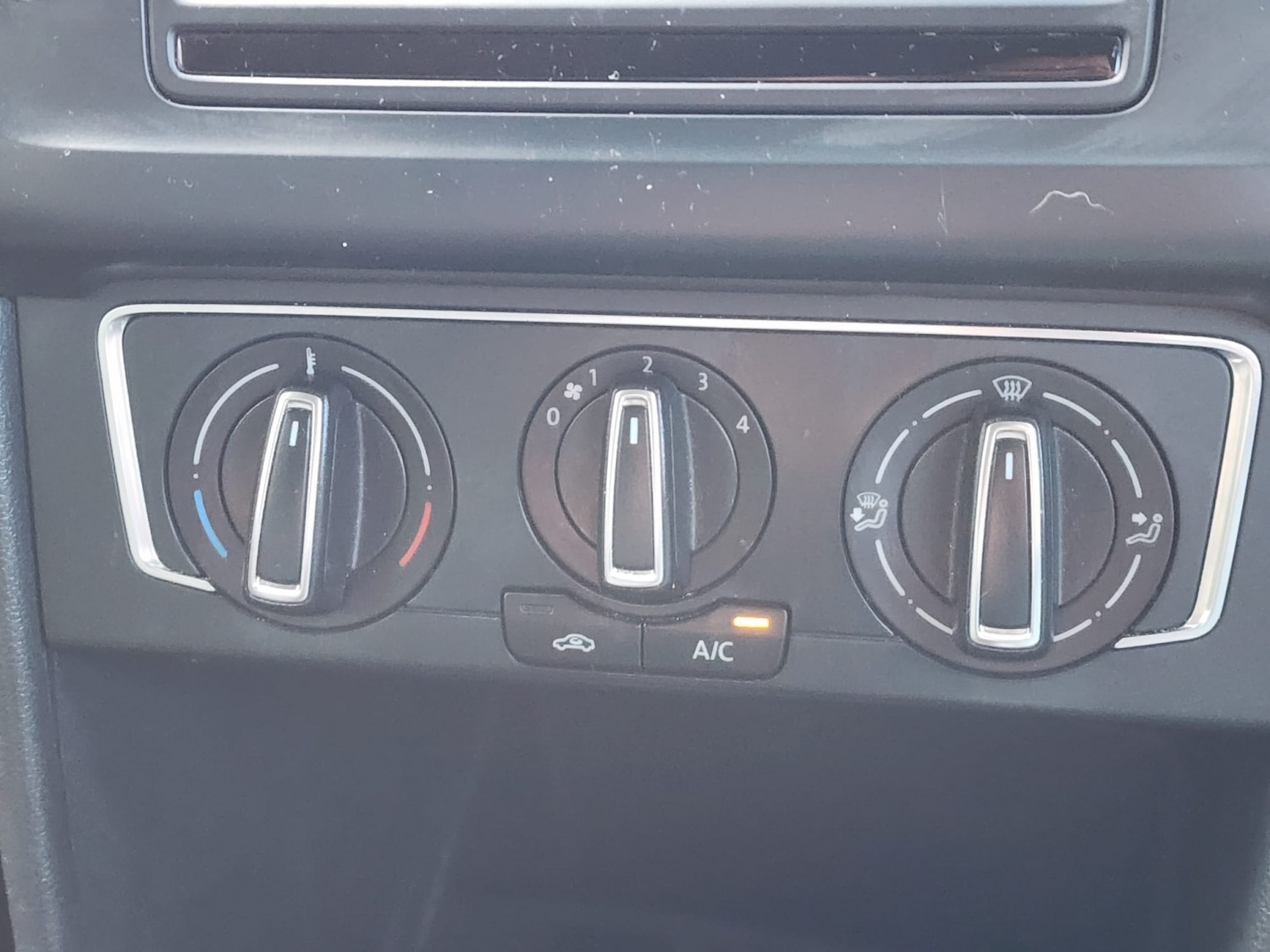 Used Volkswagen Polo 2016 for sale - 76407617: Photo 11