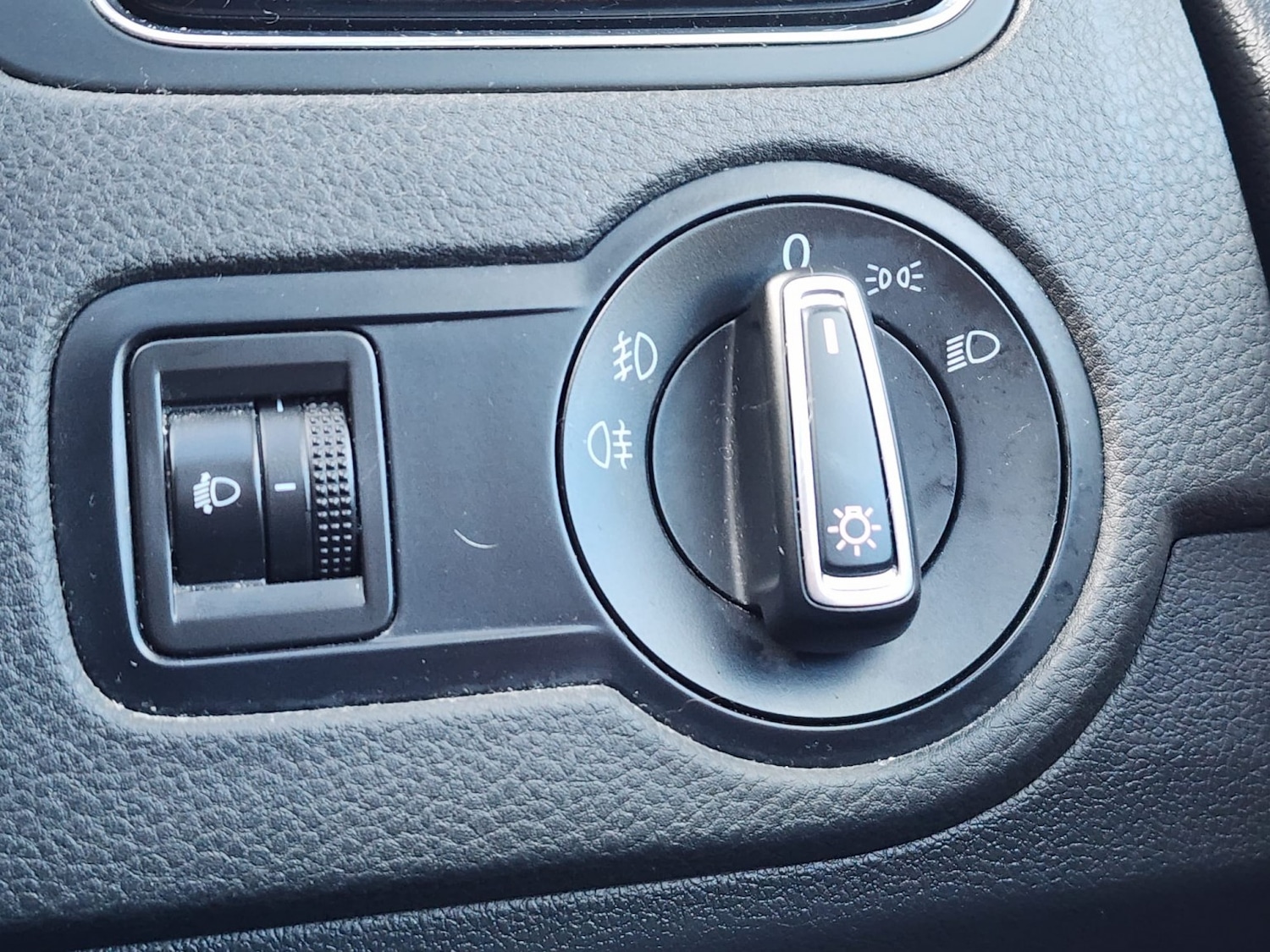 Used Volkswagen Polo 2016 for sale - 76407617: Photo 15