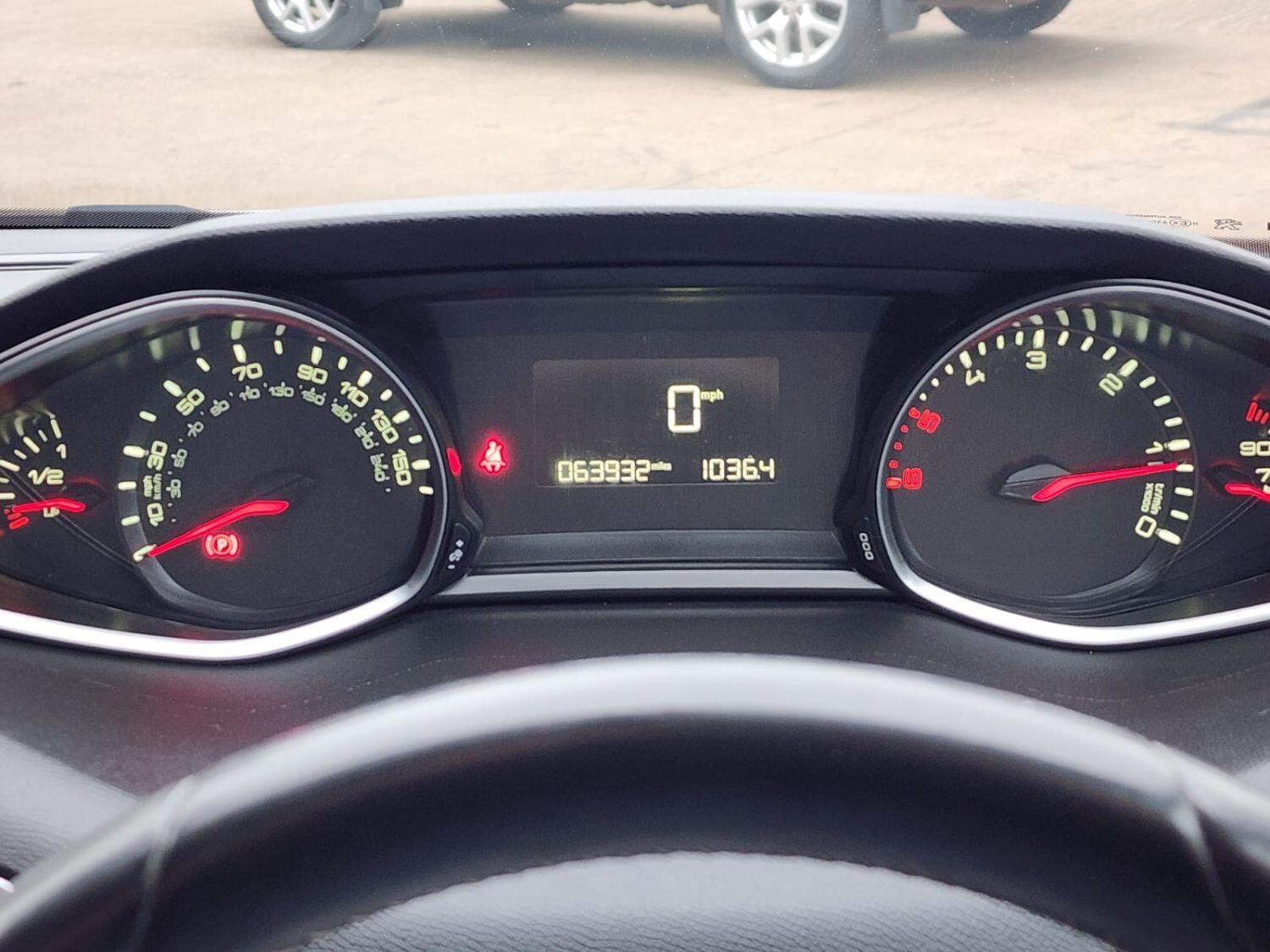 Used Peugeot 308 2014 for sale - 76794367: Photo 8