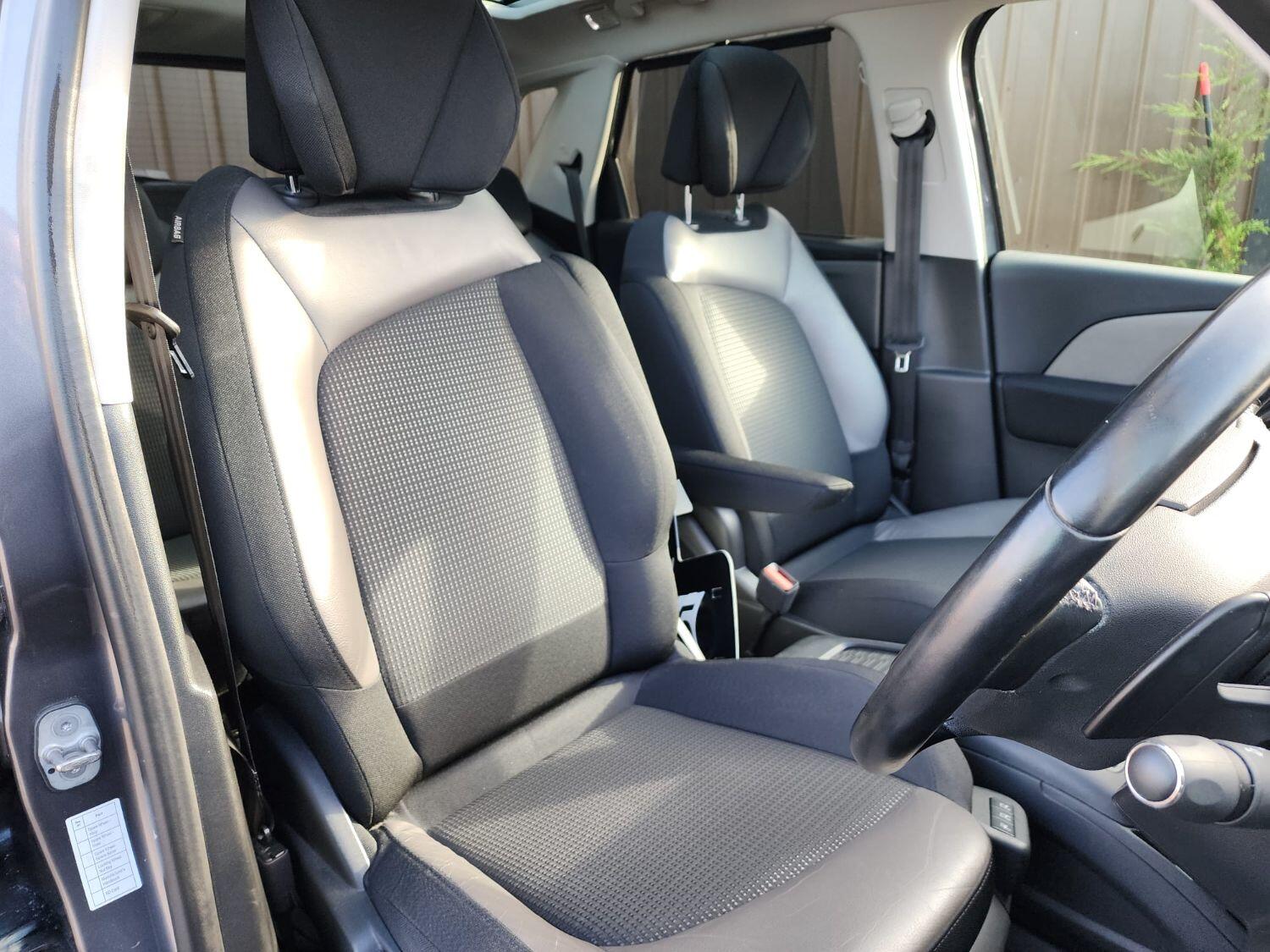 Used Citroen C4 Picasso 2017 for sale - 76305511: Photo 6