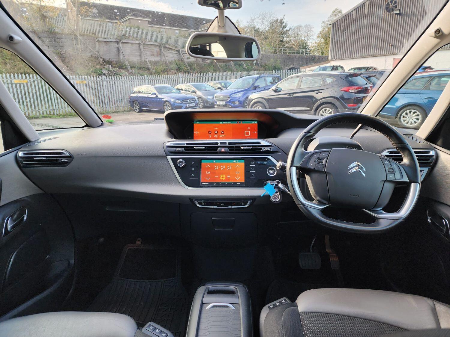 Used Citroen C4 Picasso 2017 for sale - 76305511: Photo 7