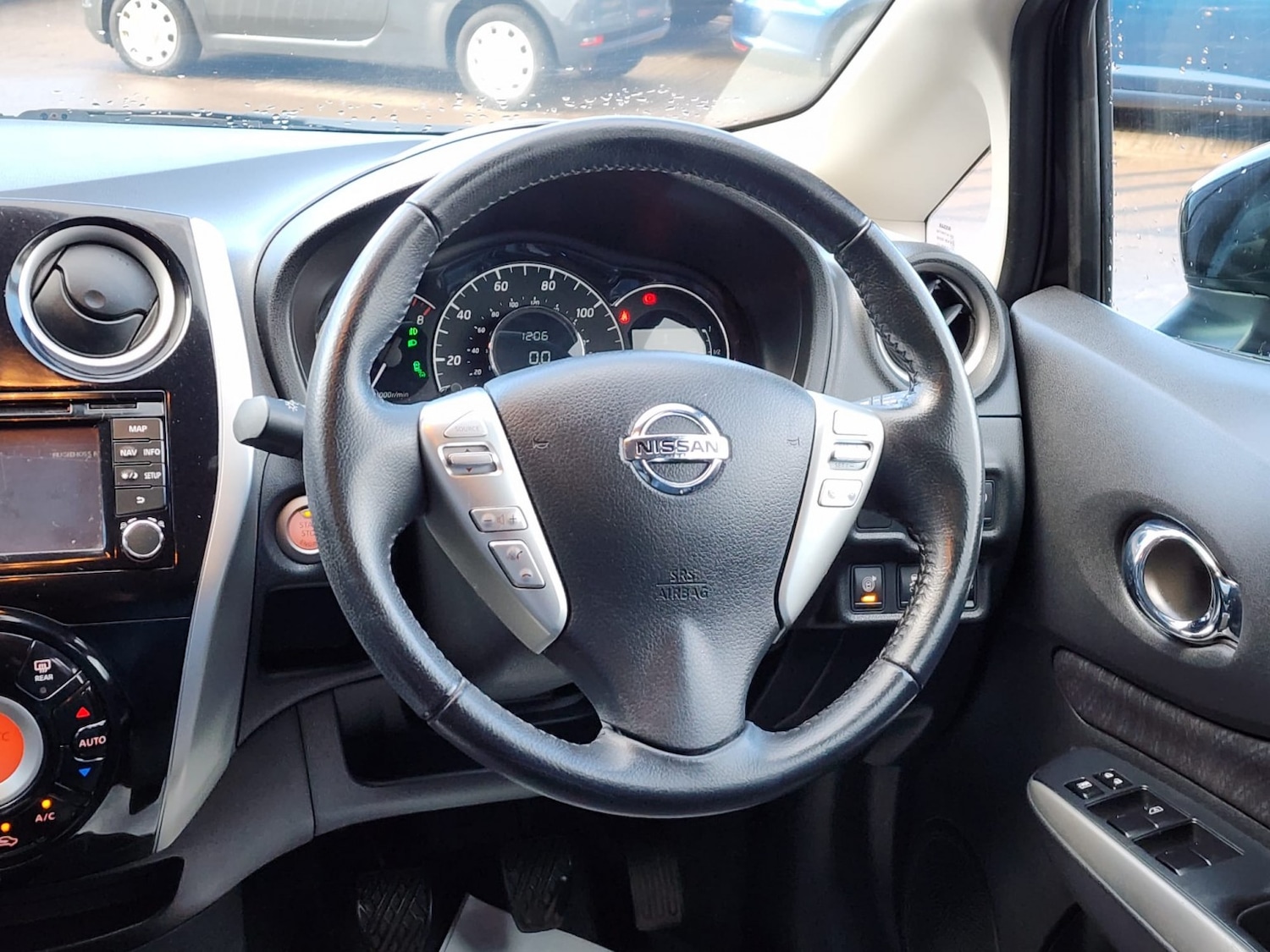 Used Nissan Note 2014 for sale - 76347155: Photo 8