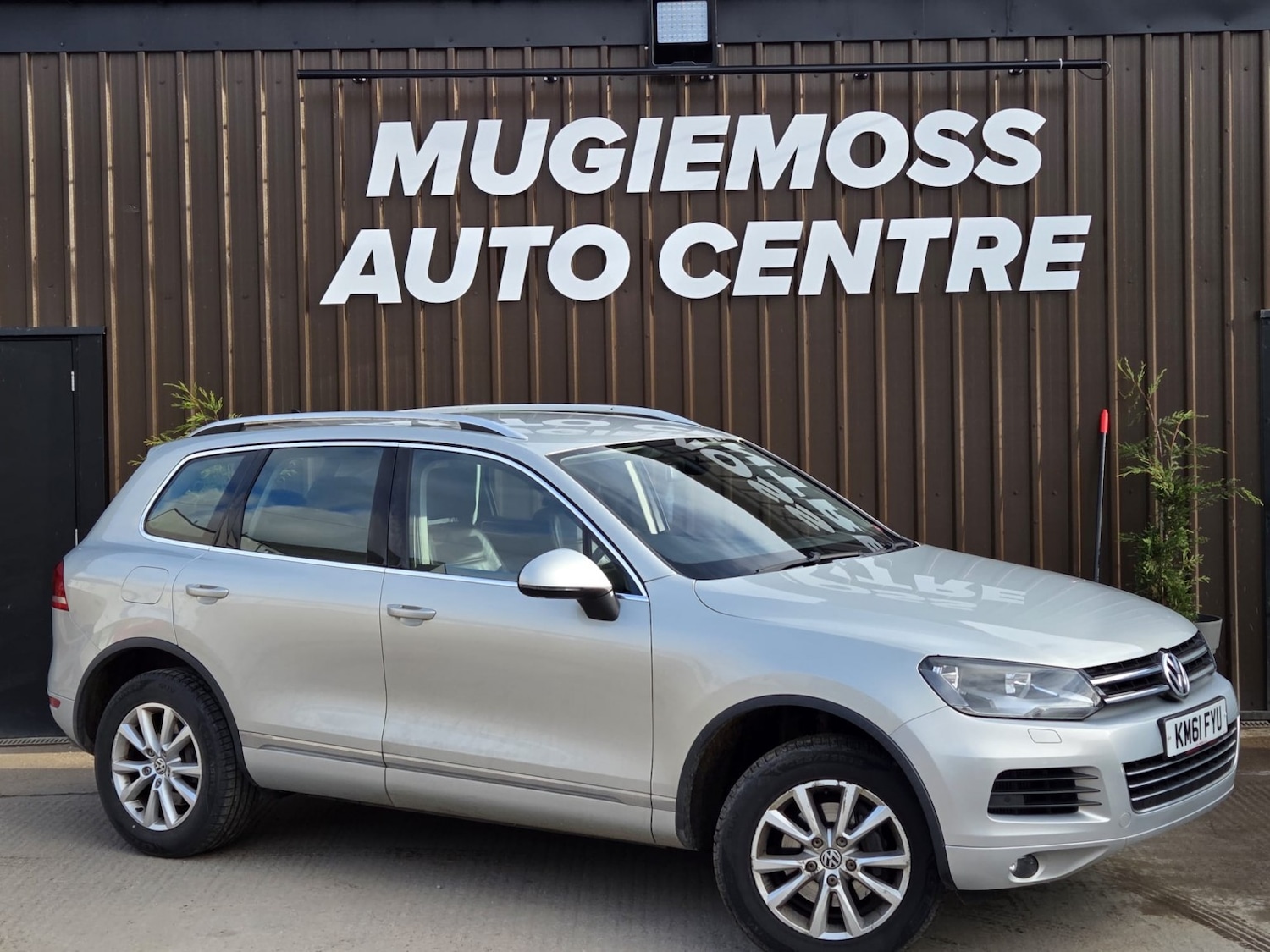 Used Volkswagen Touareg 2011 for sale - 77622476: Photo 1