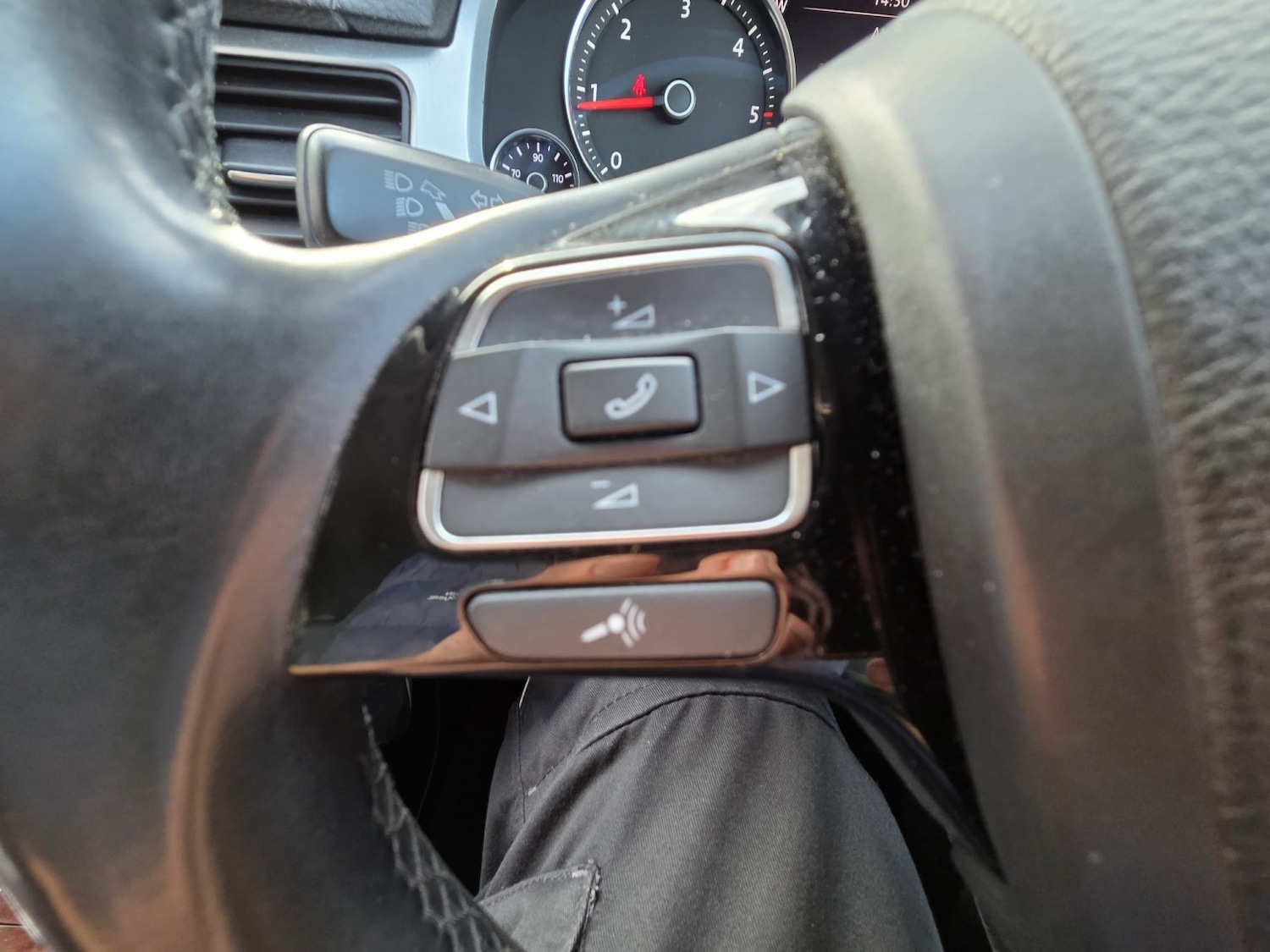 Used Volkswagen Touareg 2011 for sale - 77622476: Photo 14