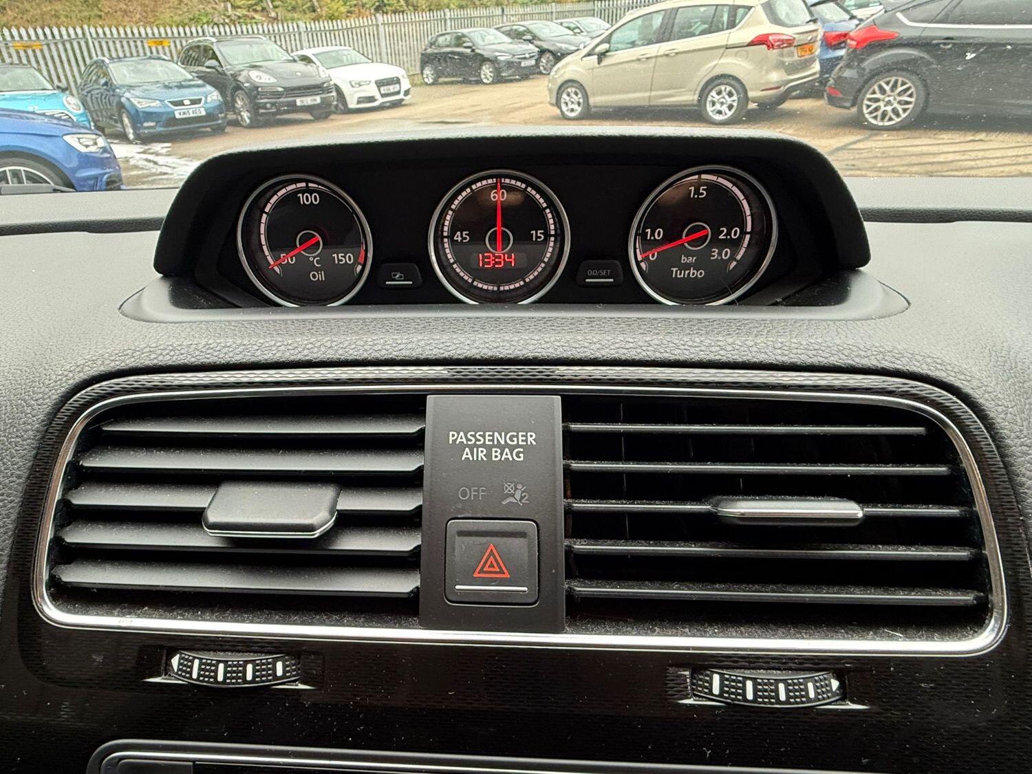 Used Volkswagen Scirocco 2016 for sale - 76174127: Photo 11