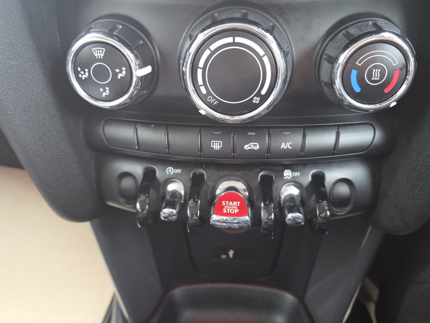 Used MINI Hatch 2020 for sale - 78084530: Photo 12