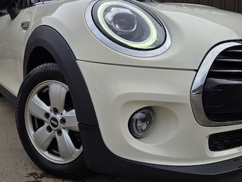 Used MINI Hatch 2020 for sale - 78084530: Photo