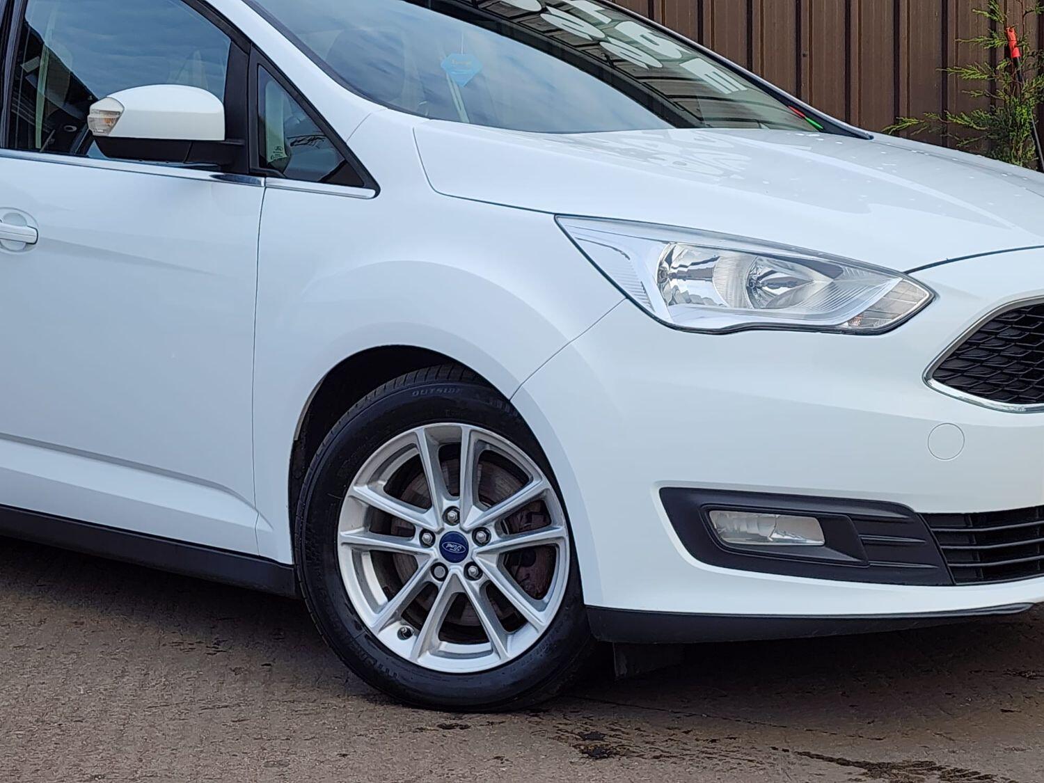 Used Ford Grand C-Max 2015 for sale - 76313979: Photo 2