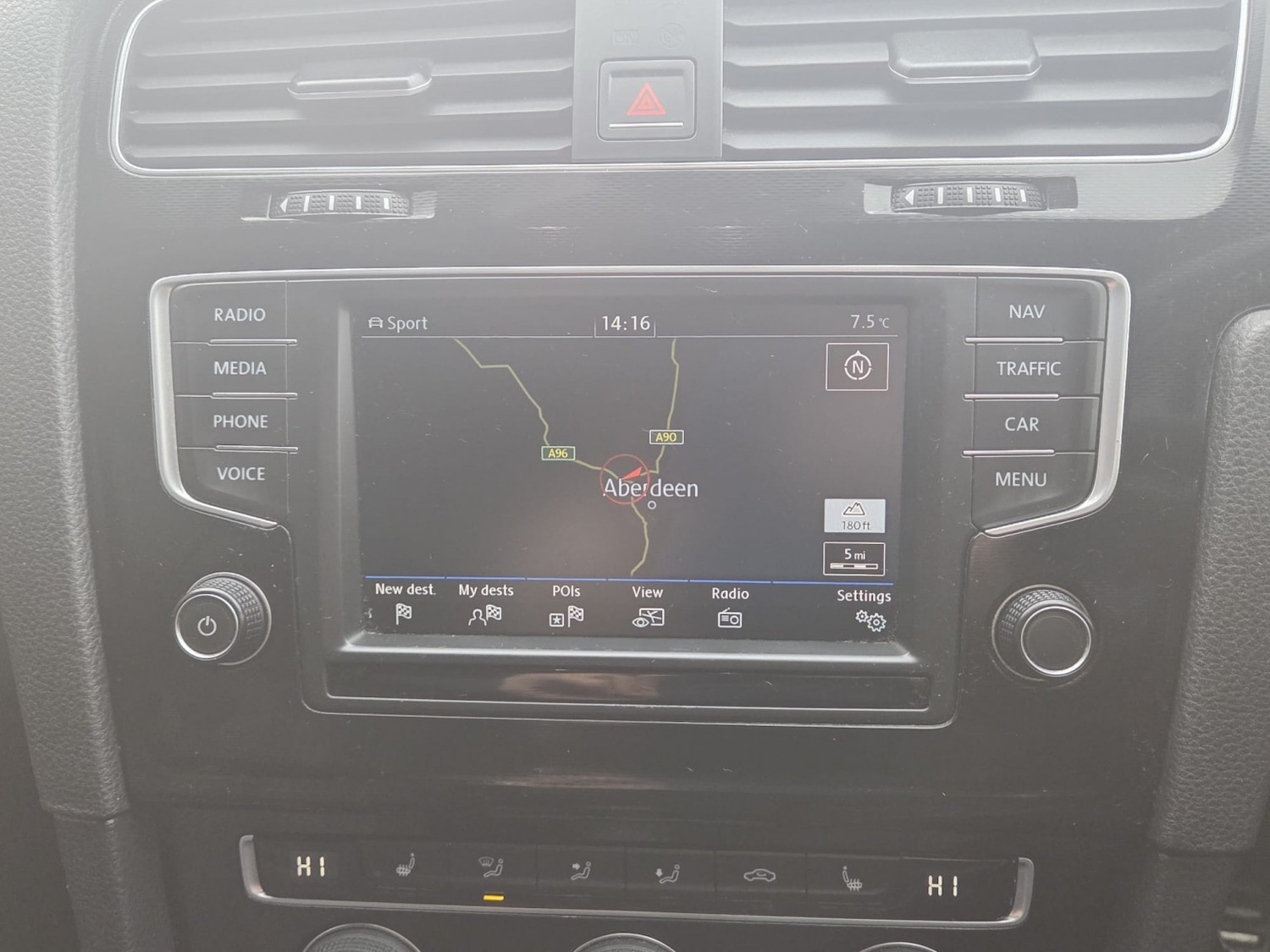 Used Volkswagen Golf 2016 for sale - 77228236: Photo 11