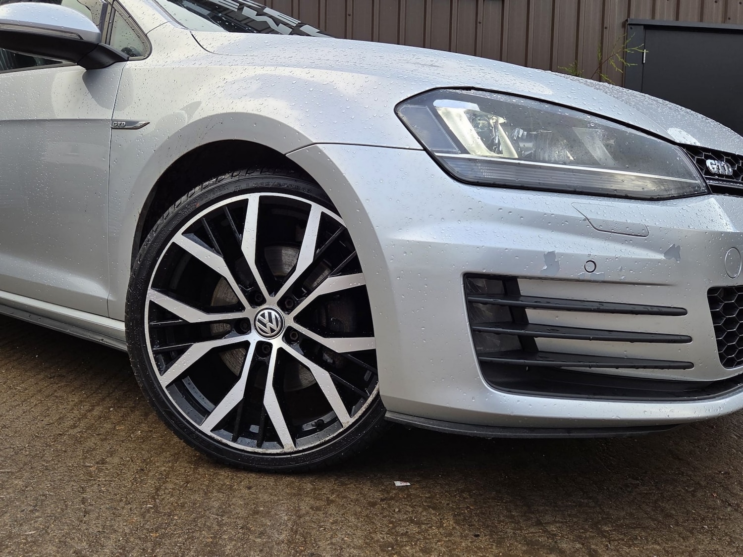 Used Volkswagen Golf 2016 for sale - 77228236: Photo 2