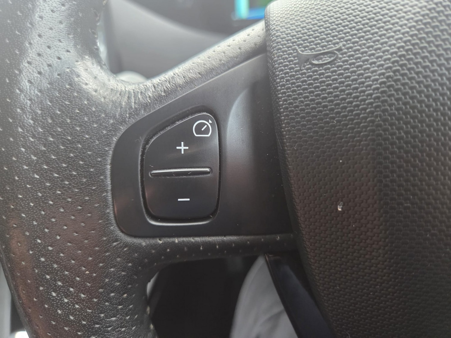 Used Renault Zoe 2019 for sale - 77228243: Photo 17