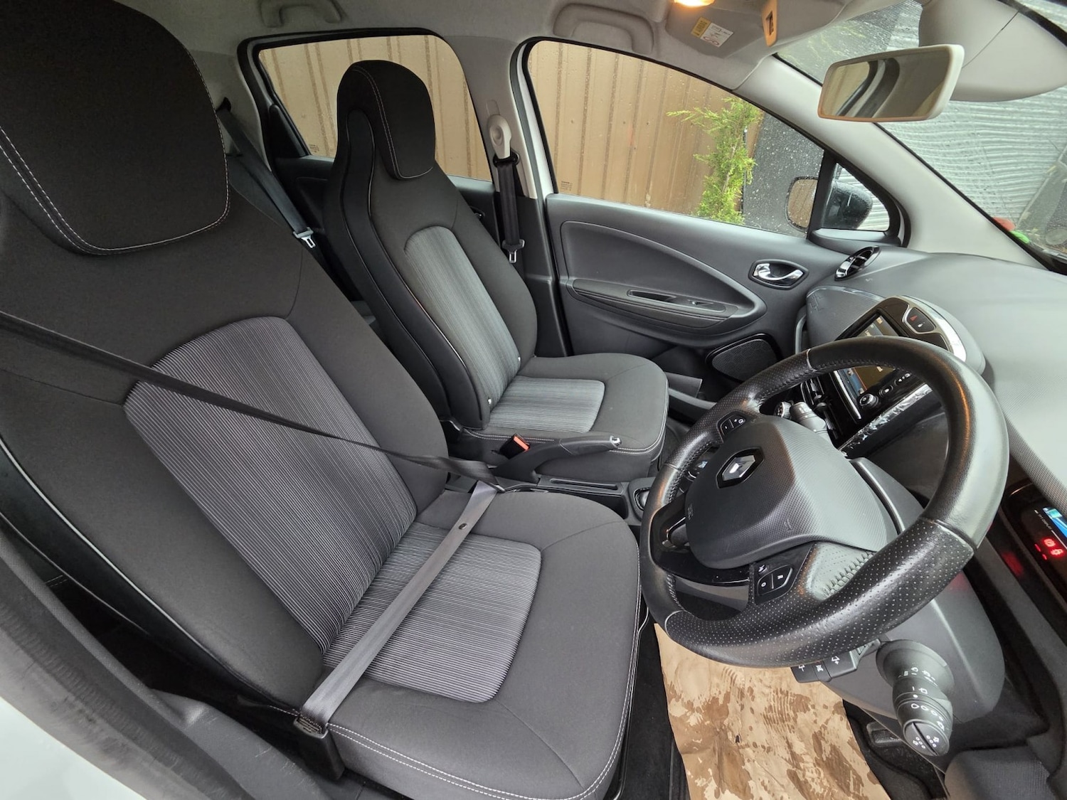 Used Renault Zoe 2019 for sale - 77228243: Photo 8