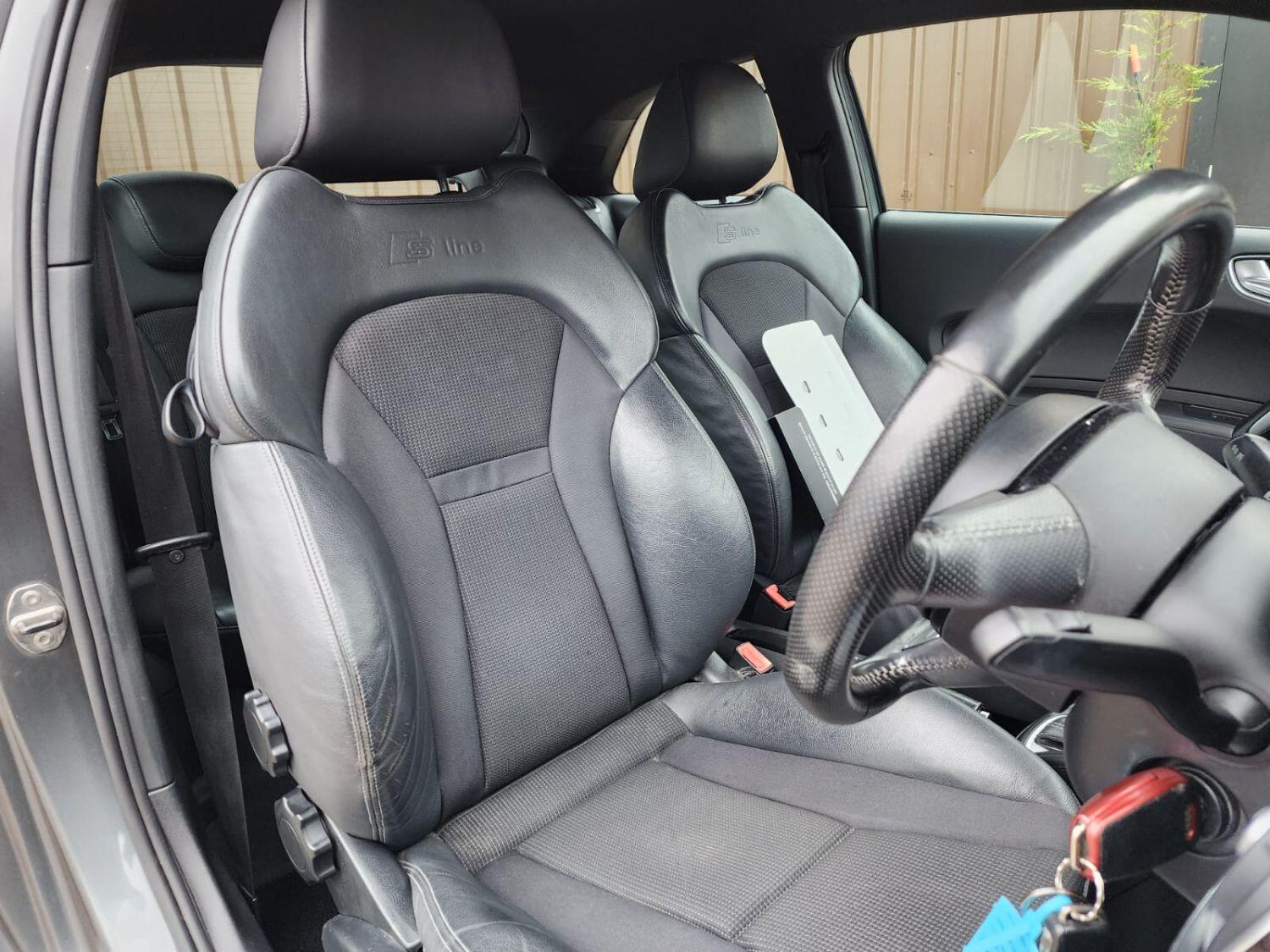 Used Audi A1 2011 for sale - 76268453: Photo 6