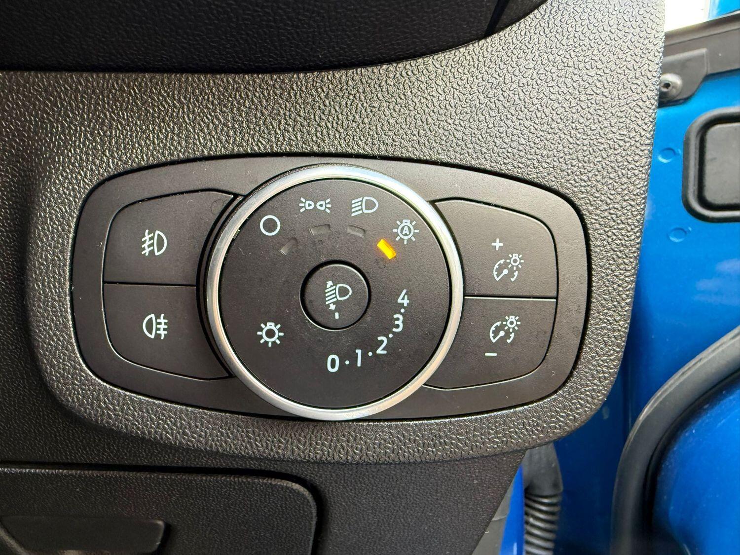 Used Ford Fiesta 2019 for sale - 76070390: Photo 10