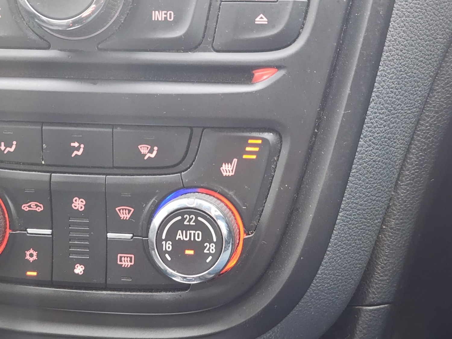 Used Vauxhall Mokka 2014 for sale - 76471229: Photo 12