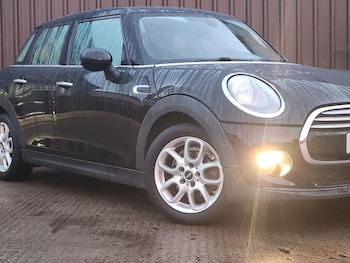 Used MINI Hatch 2015 for sale - 76896949: Photo