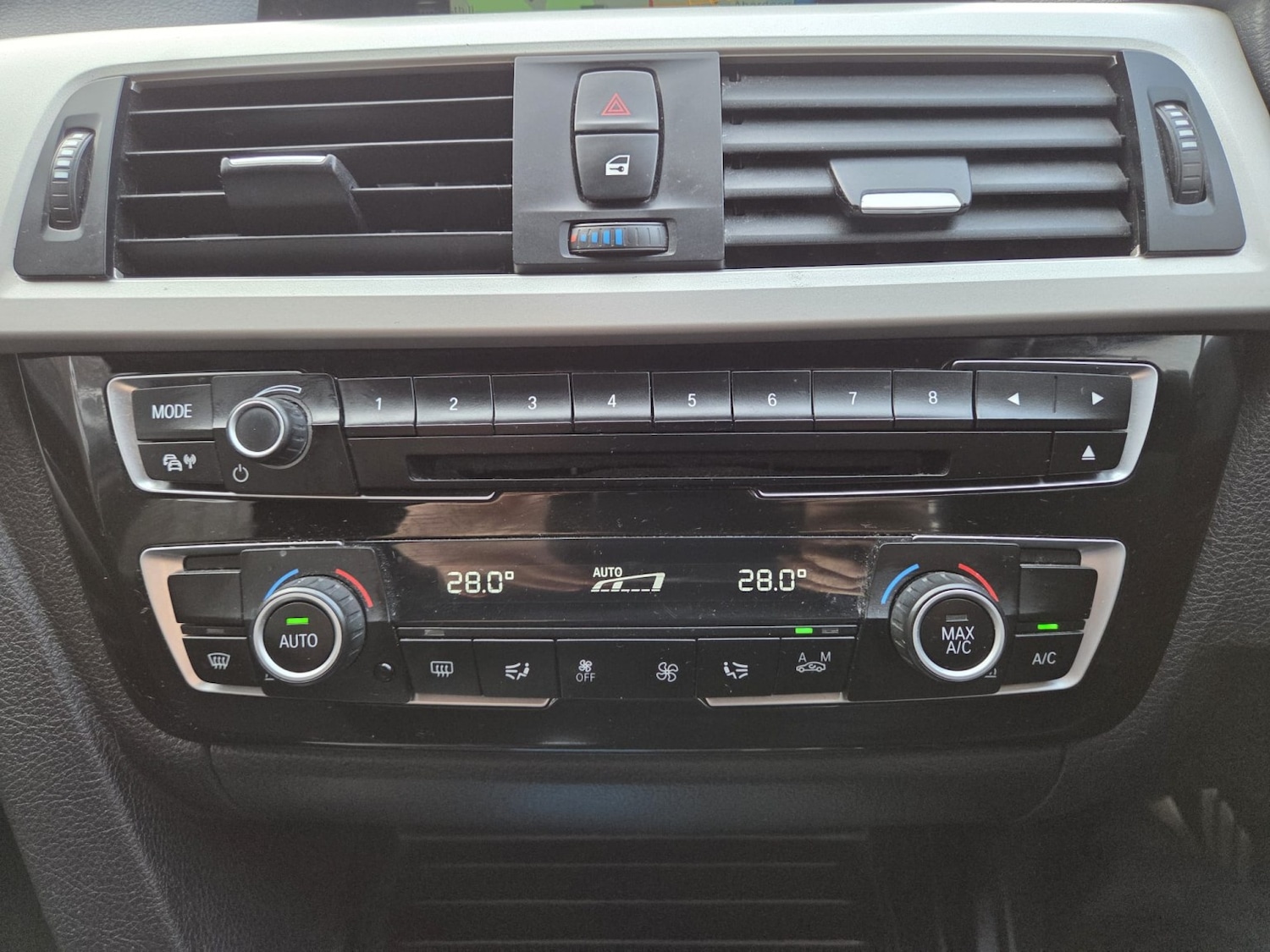 Used BMW 3 Series 2016 for sale - 77303724: Photo 11