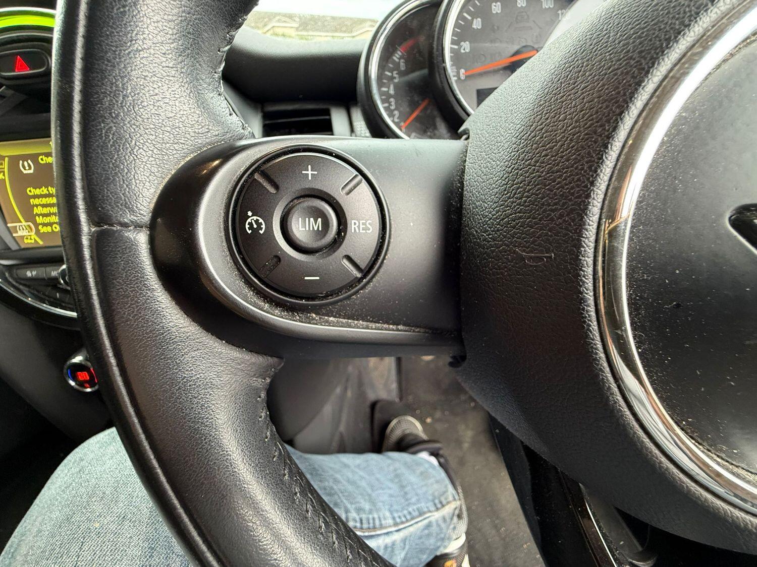 Used MINI Hatch 2015 for sale - 76174116: Photo 9