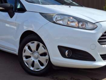 Used Ford Fiesta Van 2015 for sale - 74785702: Photo