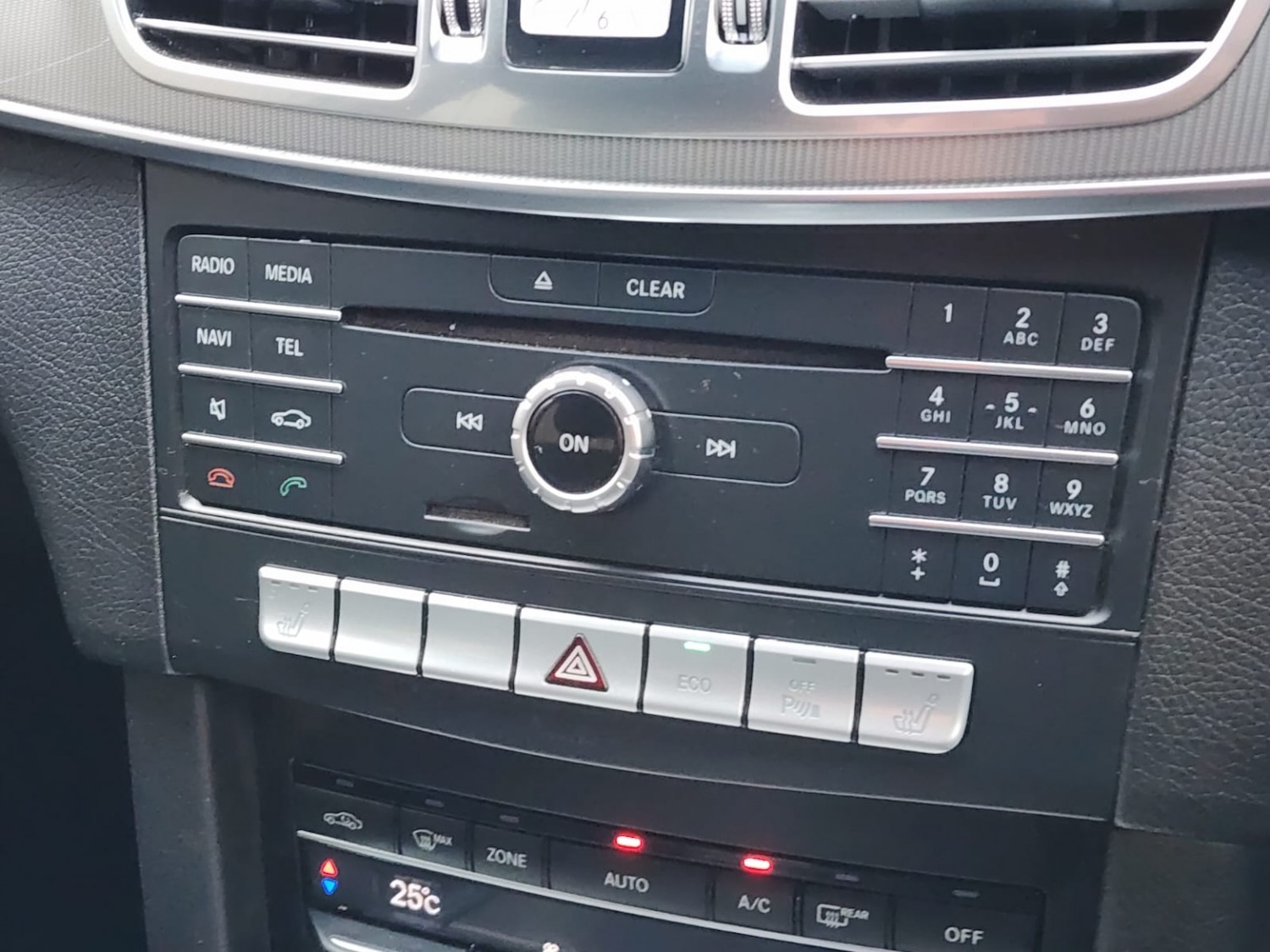 Used Mercedes-Benz E Class 2015 for sale - 76591554: Photo 12