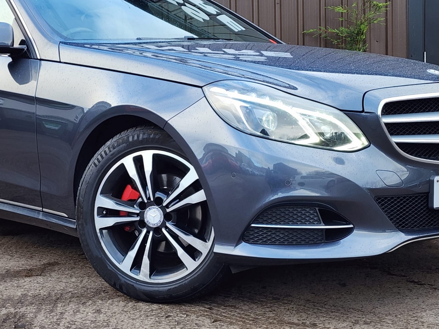 Used Mercedes-Benz E Class 2015 for sale - 76591554: Photo 2