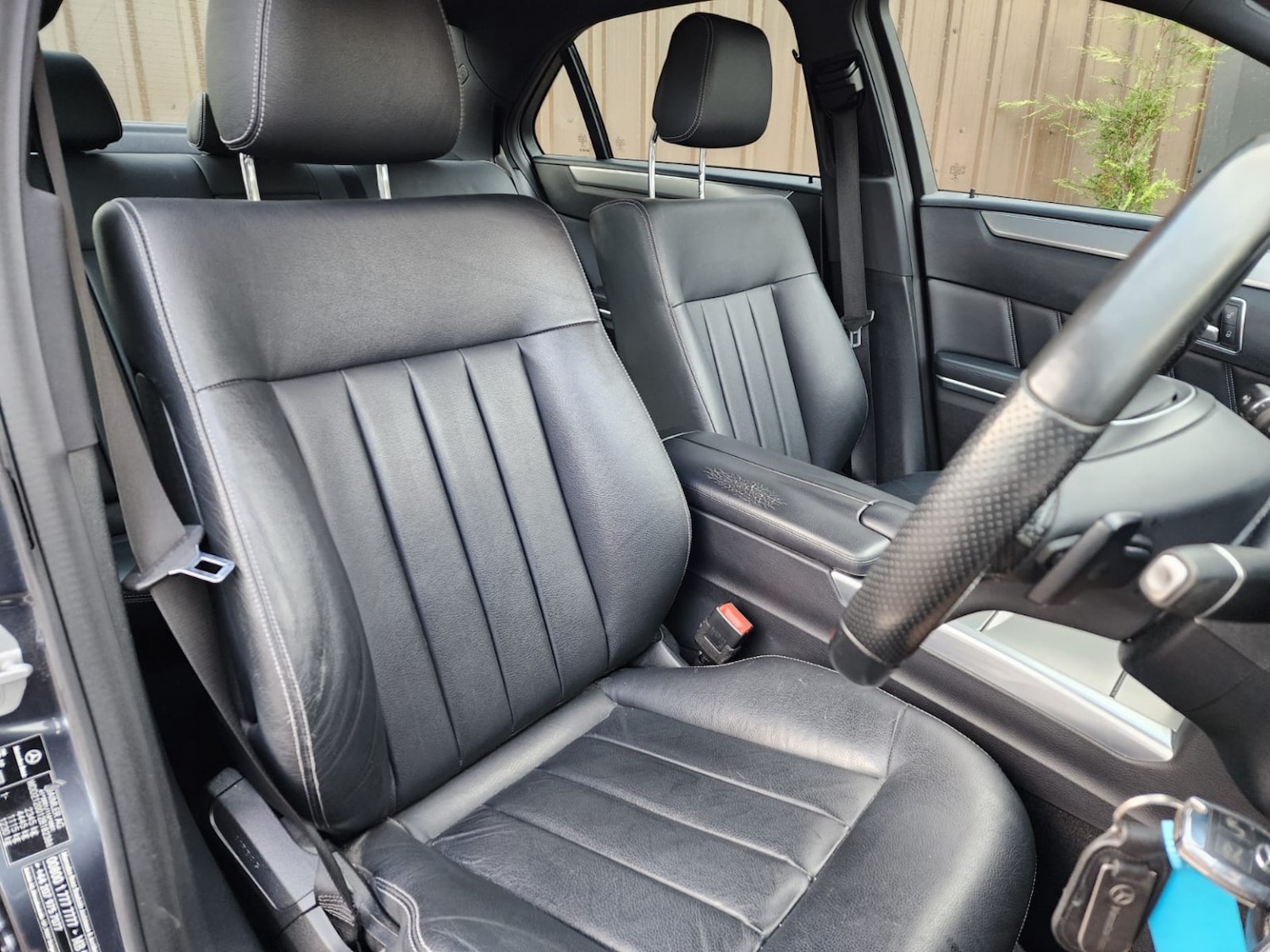 Used Mercedes-Benz E Class 2015 for sale - 76591554: Photo 6