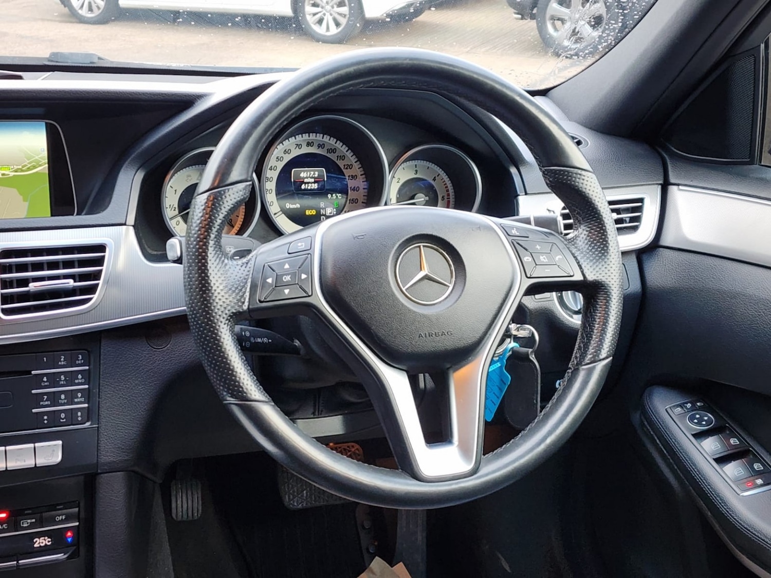 Used Mercedes-Benz E Class 2015 for sale - 76591554: Photo 8