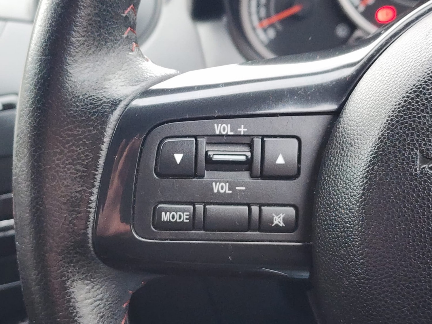 Used Mazda Mazda2 2015 for sale - 76631591: Photo 15