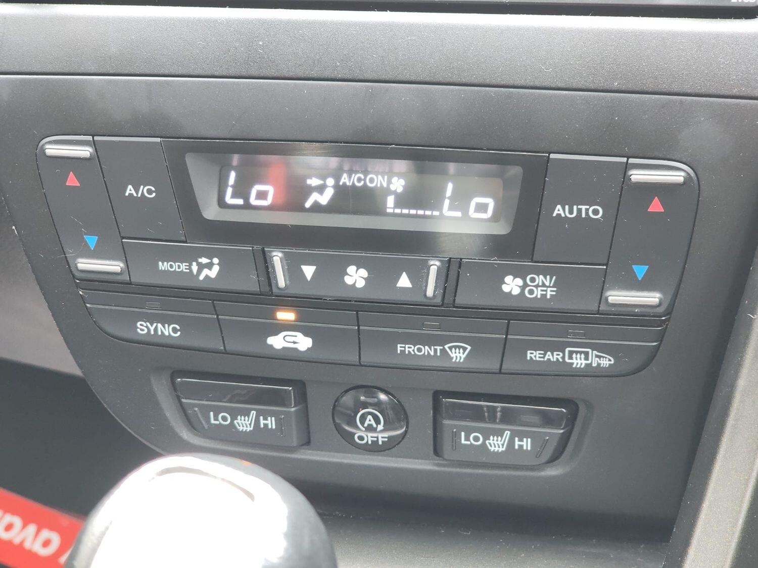 Used Honda Civic 2014 for sale - 76174119: Photo 16