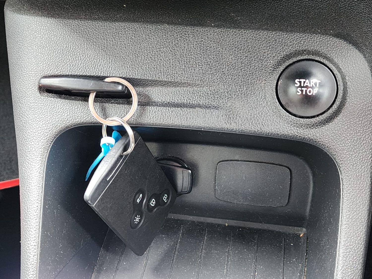 Used Renault Captur 2018 for sale - 76120366: Photo 14