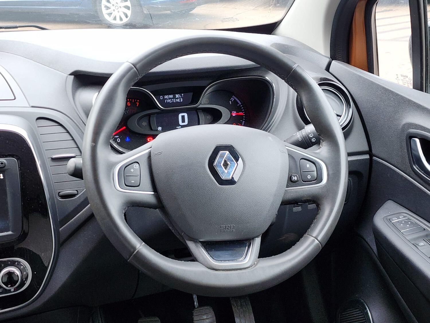 Used Renault Captur 2018 for sale - 76120366: Photo 8