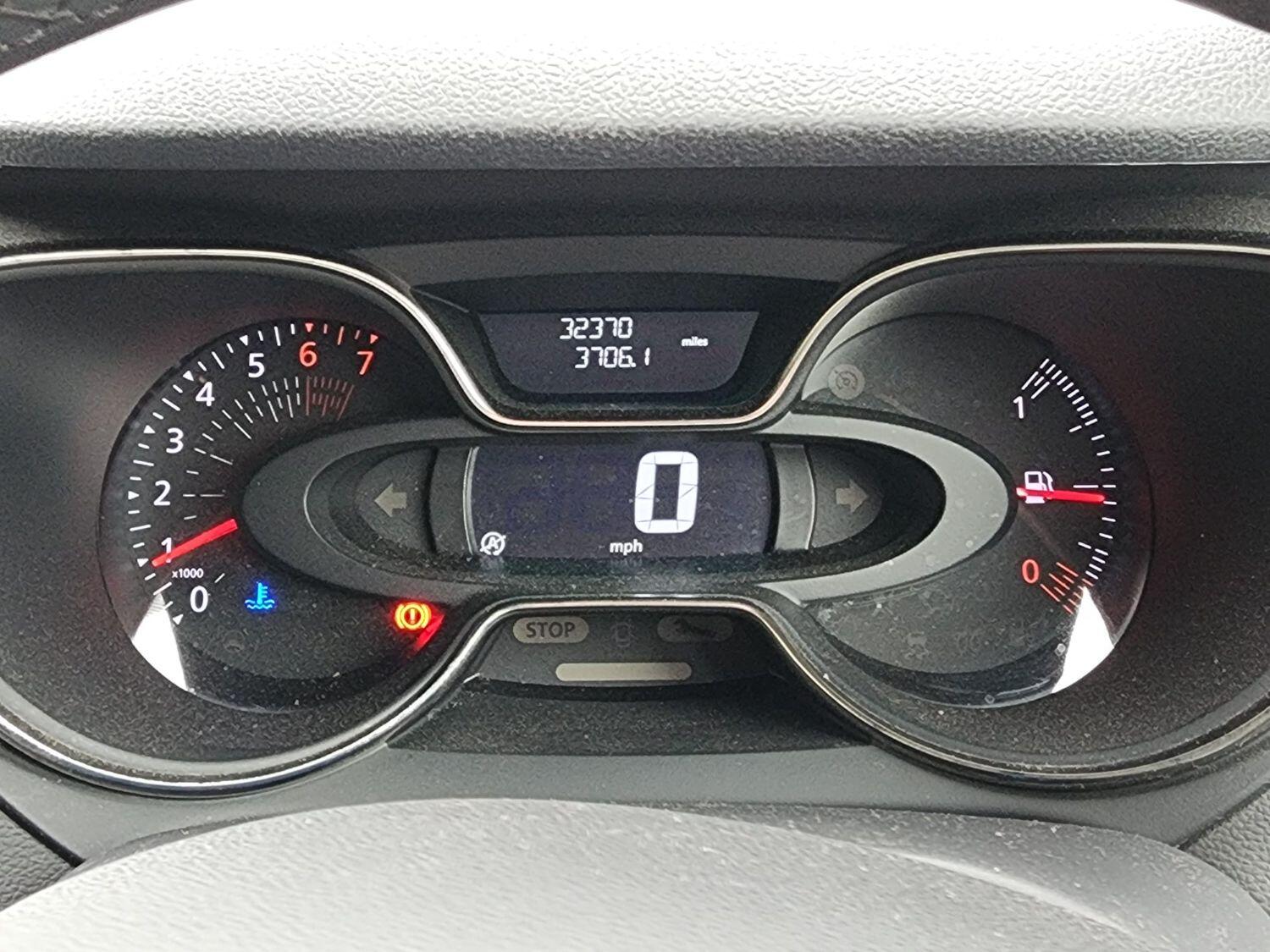 Used Renault Captur 2018 for sale - 76120366: Photo 9