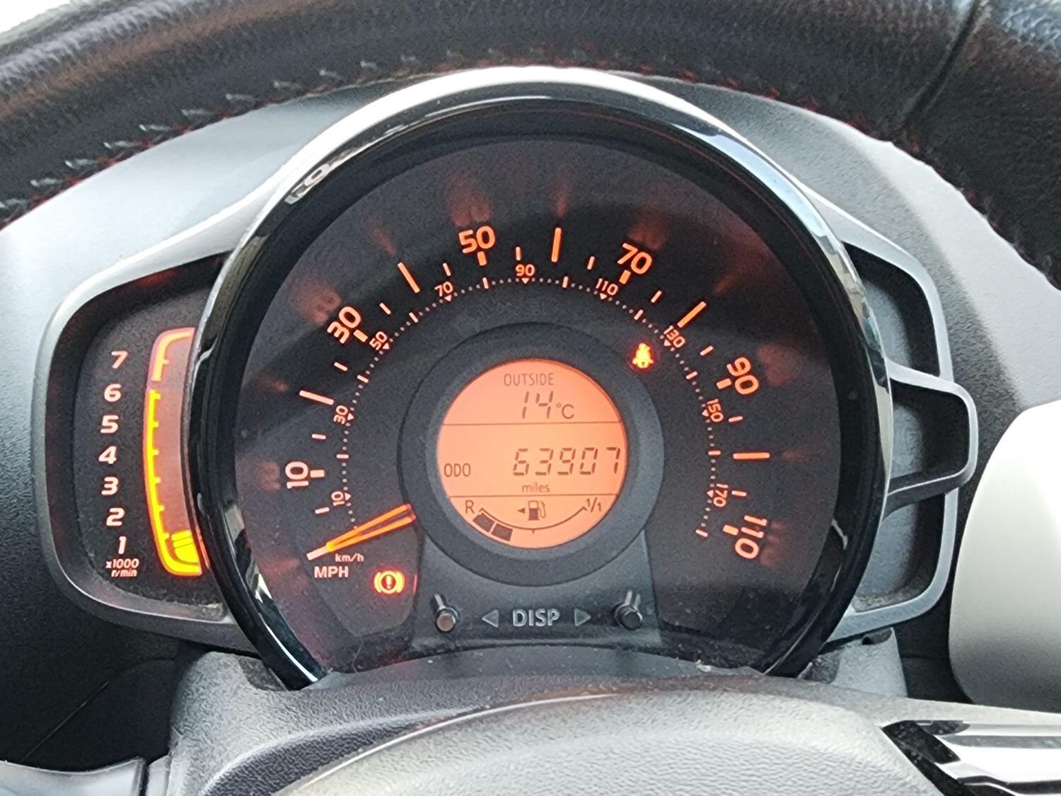 Used Toyota AYGO 2017 for sale - 76211892: Photo 10