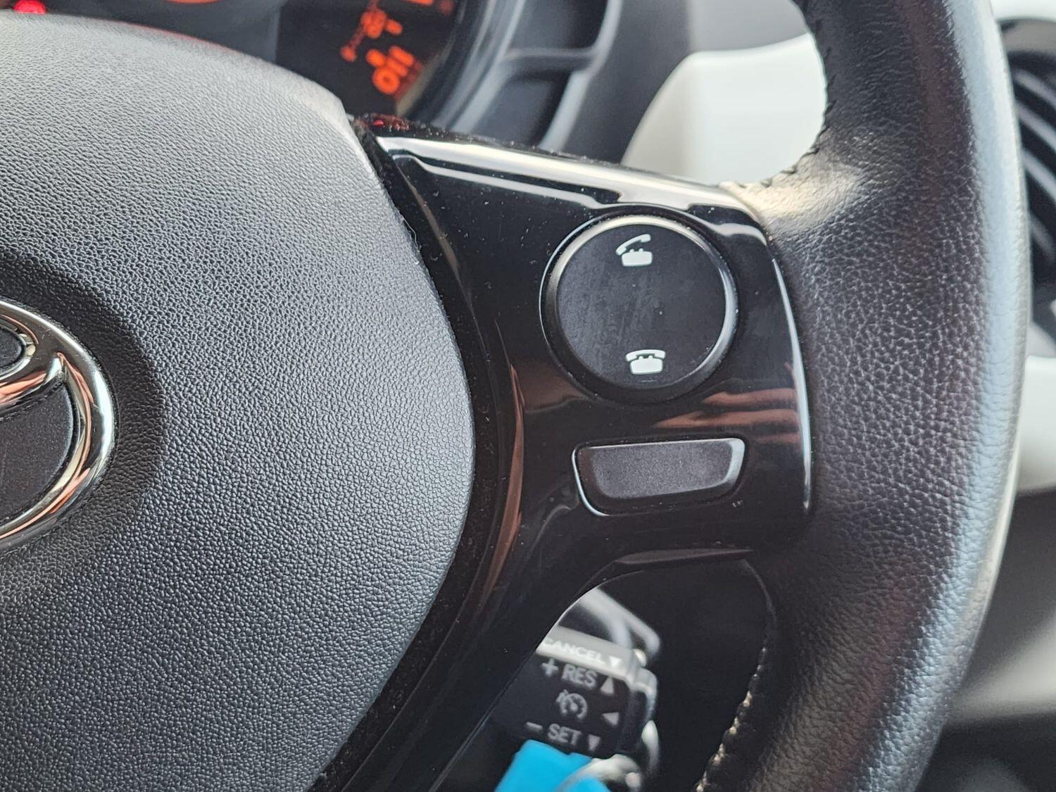 Used Toyota AYGO 2017 for sale - 76211892: Photo 17