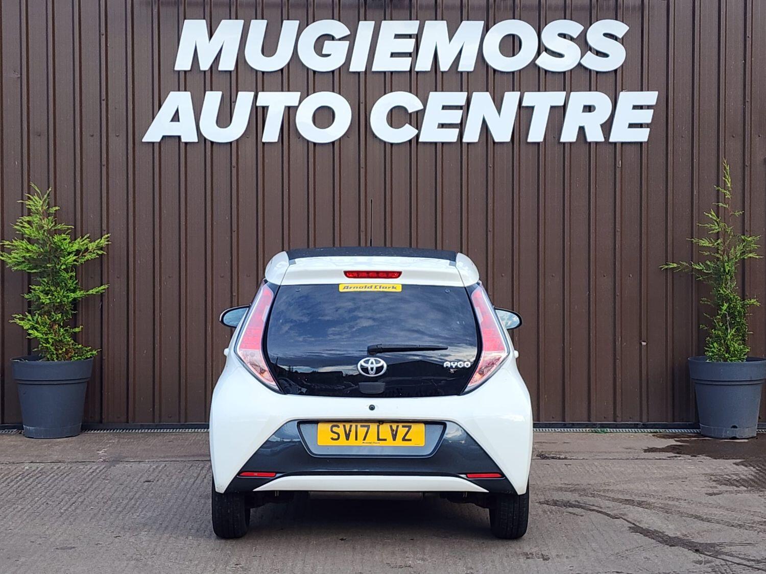 Used Toyota AYGO 2017 for sale - 76211892: Photo 6