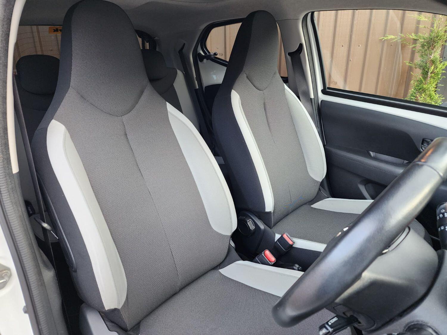 Used Toyota AYGO 2017 for sale - 76211892: Photo 7