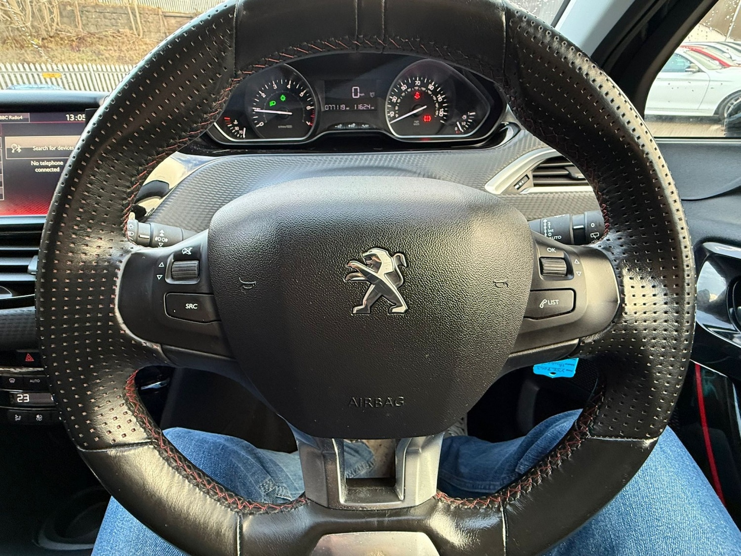 Used Peugeot 208 2016 for sale - 76863885: Photo 7