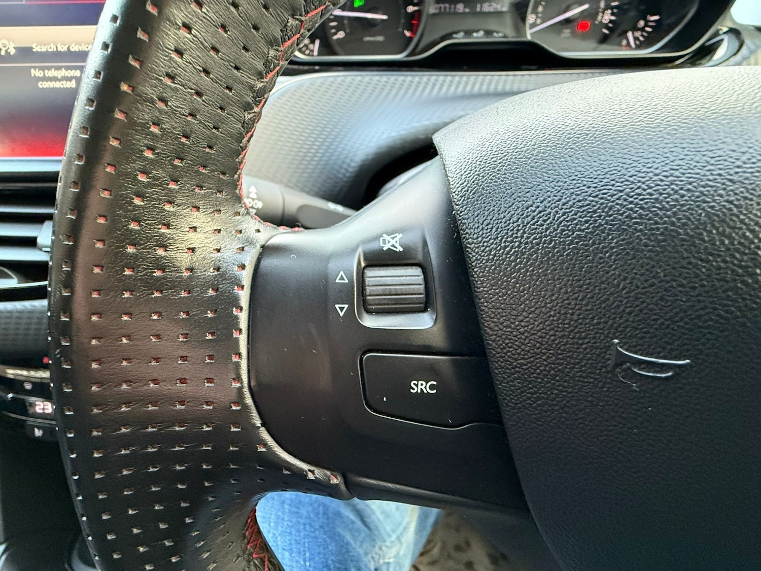 Used Peugeot 208 2016 for sale - 76863885: Photo 8