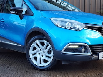 Used Renault Captur 2015 for sale - 76497445: Photo