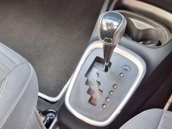 Used Toyota Yaris 2019 for sale - 75686101: Photo 17