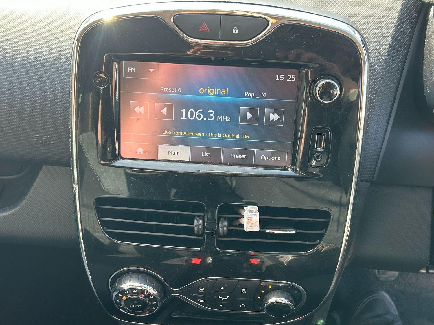 Used Renault Clio 2014 for sale - 76794377: Photo 8