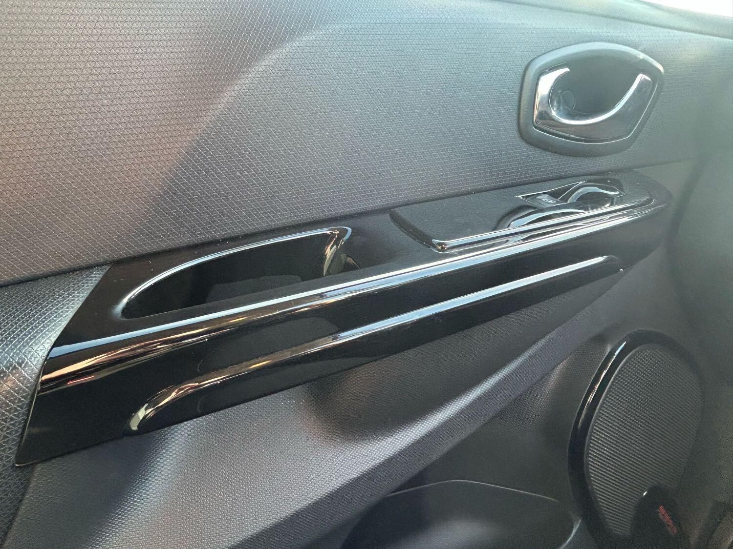 Used Renault Clio 2014 for sale - 76794377: Photo 9