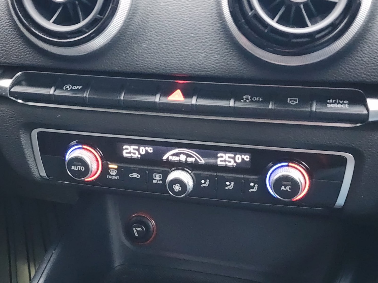 Used Audi A3 2013 for sale - 77014853: Photo 13