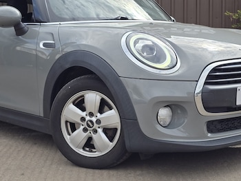 Used MINI Hatch 2019 for sale - 79439241: Photo