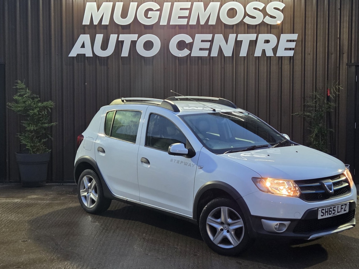 Used Dacia Sandero Stepway 2015 for sale - 77277281: Photo 1