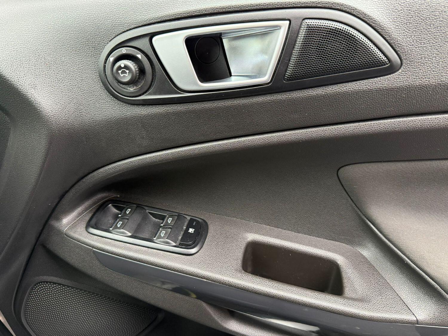 Used Ford Ecosport 2016 for sale - 76134117: Photo 16