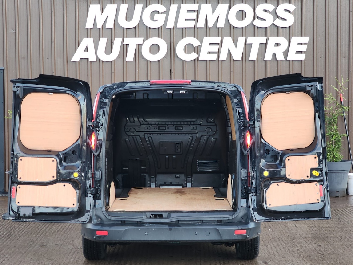 Used Ford Transit Connect 2018 for sale - 76863920: Photo 7