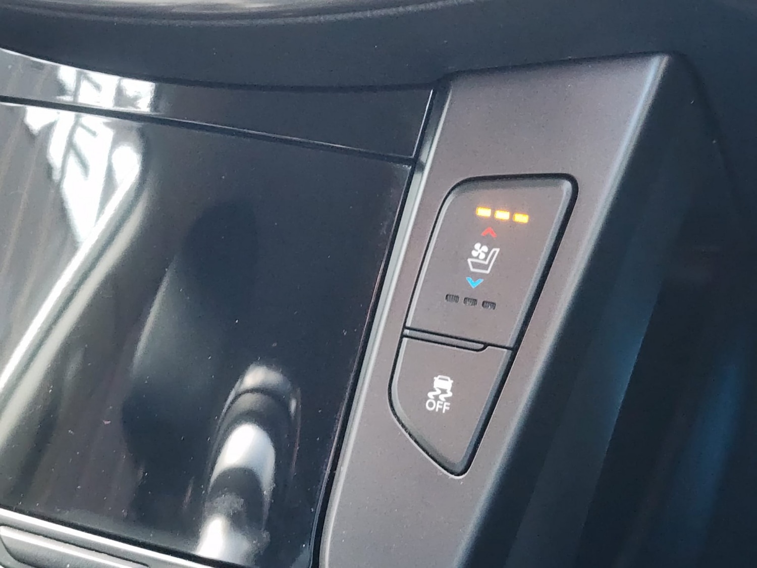 Used Hyundai i40 2015 for sale - 76407598: Photo 13