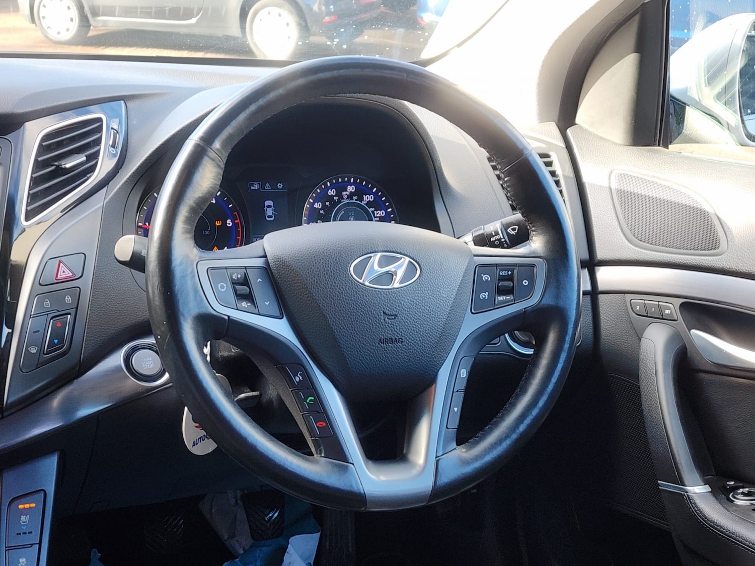 Used Hyundai i40 2015 for sale - 76407598: Photo 8